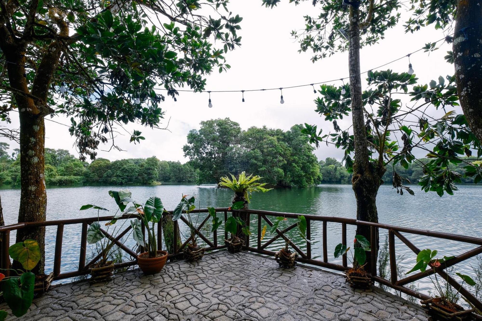 Almost Heaven Lake Resort By Cocotel Cavinti Εξωτερικό φωτογραφία